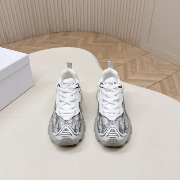 replica,schuhe,beste,kaufen,1:1,besten,seiten,Replik,turnschuhe,sneakers Neueste Farbvariante des Dior Chrono Freizeit-Sportschuhs, Laufschuh, klobiger Sneaker (SY6O3)