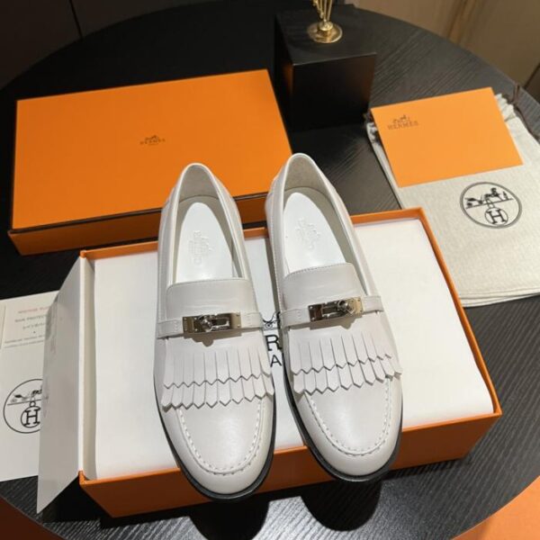 replica,schuhe,beste,kaufen,1:1,besten,seiten,Replik,turnschuhe,sneakers Die neueste Frühjahrskollektion von Hermès umfasst einzelne Schuhe (JUTRM).