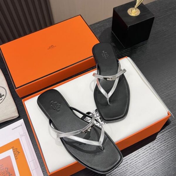 replica,schuhe,beste,kaufen,1:1,besten,seiten,Replik,turnschuhe,sneakers Hermes Neue Flip-Flop-Sandalen (64A7Z)