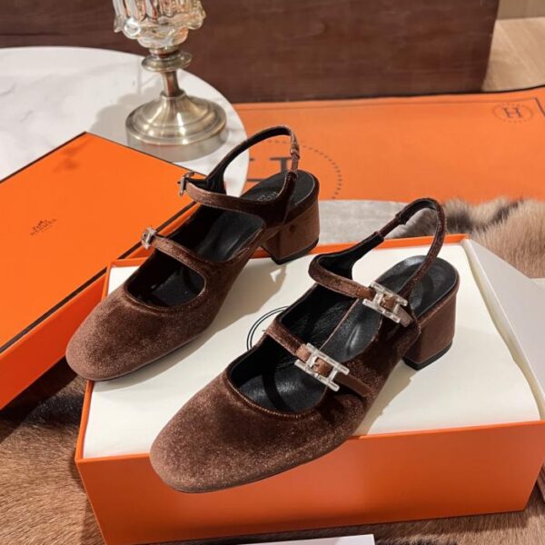 replica,schuhe,beste,kaufen,1:1,besten,seiten,Replik,turnschuhe,sneakers Hermès Frühjahrsneuheit, gleiches Modell wie in den Boutiquen, Slingback-Pumps aus Kalbsleder (115XC)