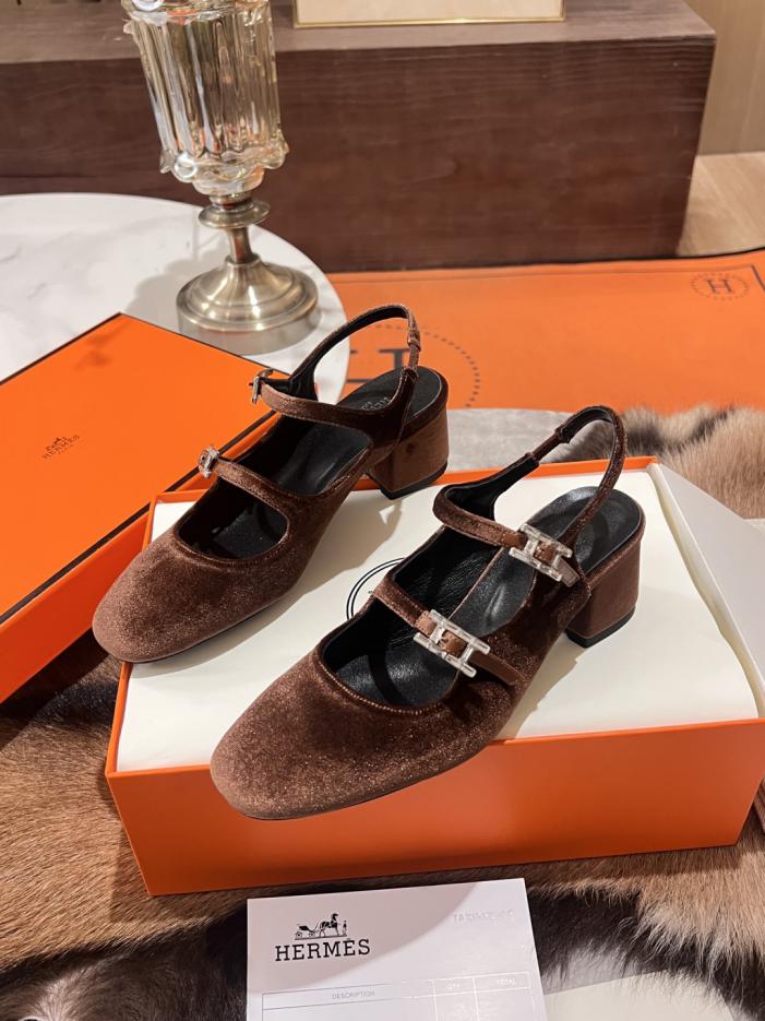 replica,schuhe,beste,kaufen,1:1,besten,seiten,Replik,turnschuhe,sneakers Hermès Frühjahrsneuheit, gleiches Modell wie in den Boutiquen, Slingback-Pumps aus Kalbsleder (115XC)