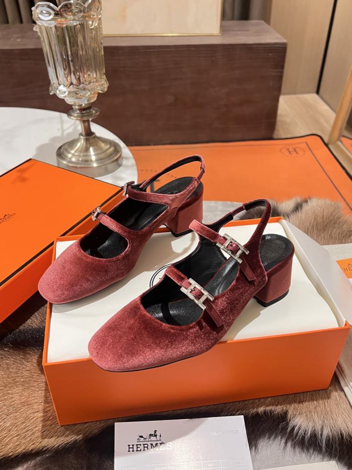 replica,schuhe,beste,kaufen,1:1,besten,seiten,Replik,turnschuhe,sneakers Hermès Frühjahrsneuheit, gleiches Modell wie in den Boutiquen, Slingback-Pumps aus Kalbsleder (UZ6Q1)