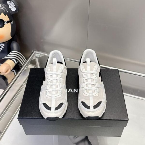 Chanel Sneakers (EAITW)
