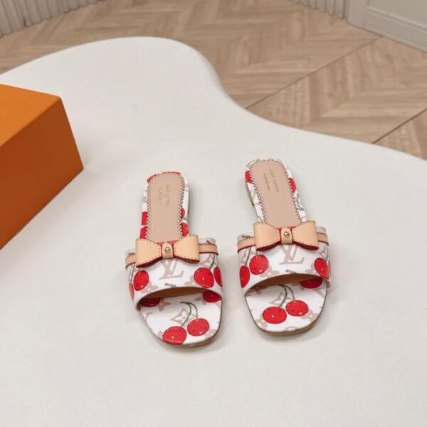 LV Frühjahr/Sommer Neue High-Heel-Sandalen (GDQWF)