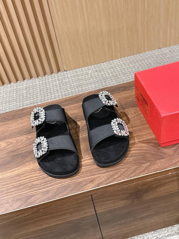 replica,schuhe,beste,kaufen,1:1,besten,seiten,Replik,turnschuhe,sneakers Roger Vivier RV Classic Slidey Viv‘ Hausschuhe mit Strassschnalle und durchgehendem Strass-Obermaterial (HBWRC) replica,schuhe,beste,kaufen,1:1,besten,seiten,Replik,turnschuhe,sneakers Roger Vivier RV Classic Slidey Viv‘ Hausschuhe mit Strassschnalle und durchgehendem Strass-Obermaterial (HBWRC)