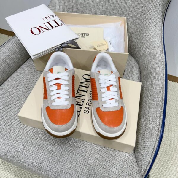 Valentino OneStud Couple Sneaker Kollektion: Valentinos neueste Partner-Sneaker (XN3GK)