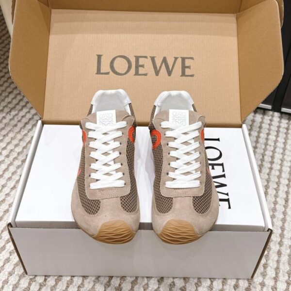 Die neuen Oversize-Sneaker Ballet Runner 2.0 von Loewe (TAHLZ)