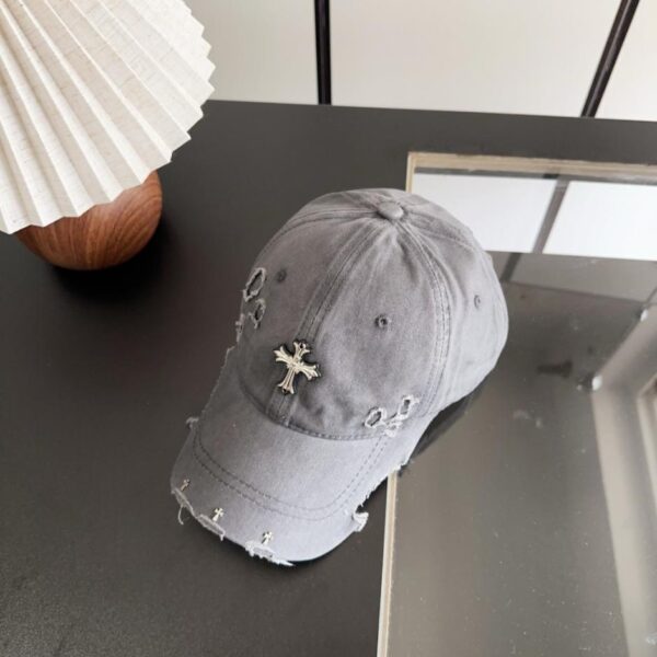 replica,schuhe,beste,kaufen,1:1,besten,seiten,Replik,turnschuhe,sneakers Chrome Hearts Baseballkappe im koreanischen Retro-Stil mit Used-Look und Rissen (WYQ89U)