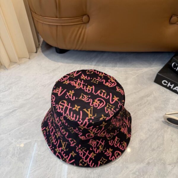 replica,schuhe,beste,kaufen,1:1,besten,seiten,Replik,turnschuhe,sneakers Louis Vuitton Wende-Graffiti-Bucket-Hat (F6ERX3)