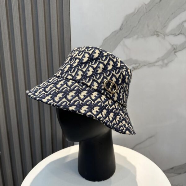 replica,schuhe,beste,kaufen,1:1,besten,seiten,Replik,turnschuhe,sneakers Original DIOR-Hut in bester Qualität, jetzt auf der offiziellen Website erhältlich. Koreanischer Stil, neuer britischer Sportstil, Unisex-Bucket-Hat (0XH6I3).