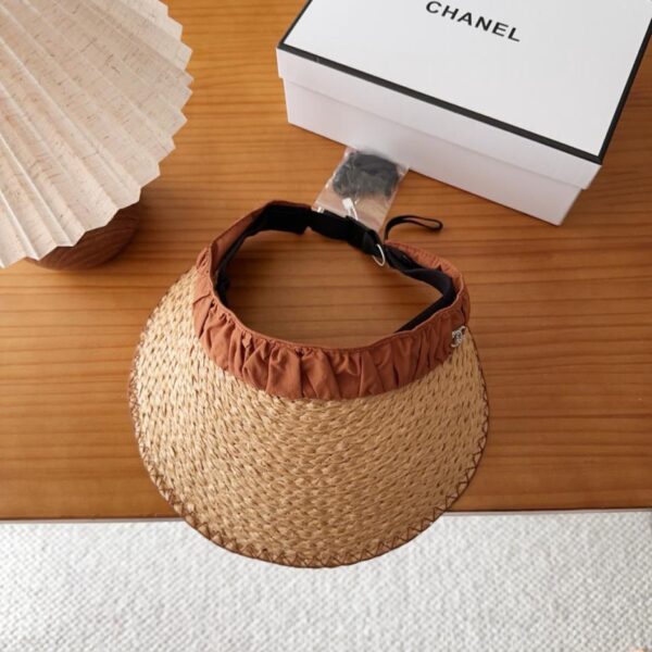 CHANEL Visier (KL4OV8)