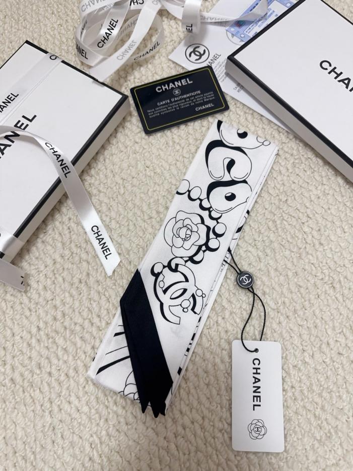replica,schuhe,beste,kaufen,1:1,besten,seiten,Replik,turnschuhe,sneakers Chanel Haarband mit schwarzem und weißem Print (FNC1YQ) replica,schuhe,beste,kaufen,1:1,besten,seiten,Replik,turnschuhe,sneakers Chanel Haarband mit schwarzem und weißem Print (FNC1YQ)