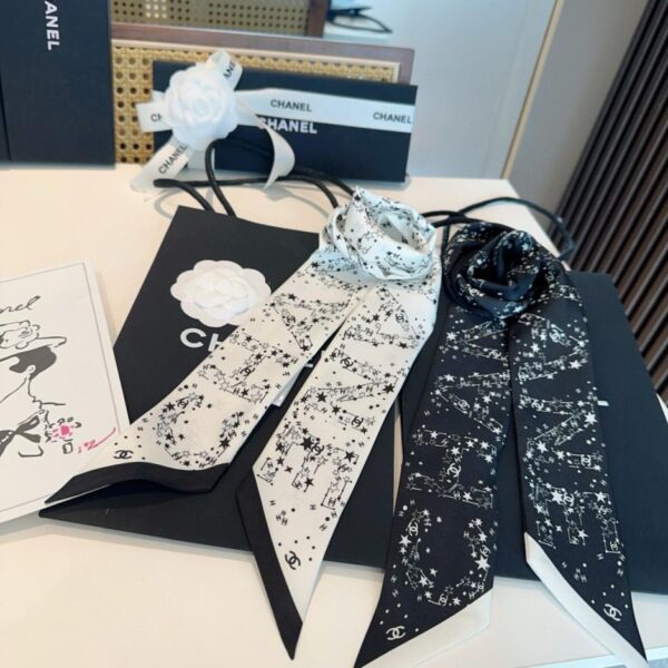 replica,schuhe,beste,kaufen,1:1,besten,seiten,Replik,turnschuhe,sneakers Der Chanel Twilly Mini-Schal ist da! Der Chanel-Schriftzug im Cartoon-Stil ist wirklich entzückend (7BCD8G).