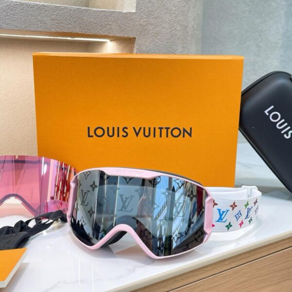 replica,schuhe,beste,kaufen,1:1,besten,seiten,Replik,turnschuhe,sneakers Neue LV-Skibrille, limitierte Auflage in Kirschblütenrosa (L5J3Y2)