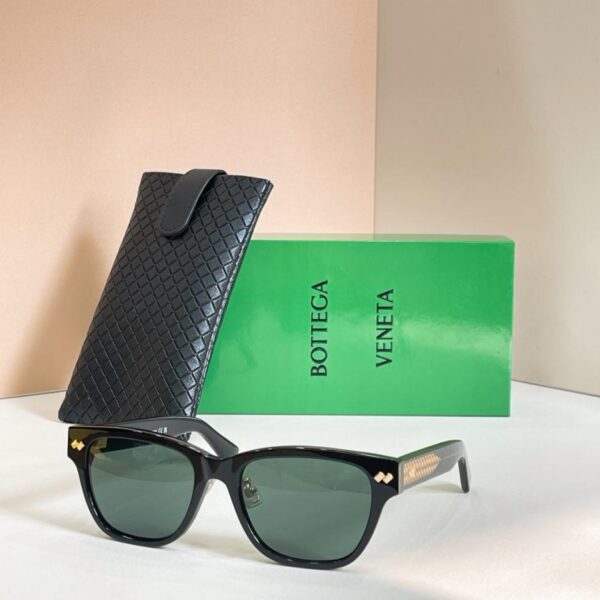Bottega Veneta Sonnenbrille, MODELL BV1402SK(GU0AI1)