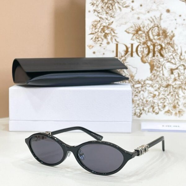 replica,schuhe,beste,kaufen,1:1,besten,seiten,Replik,turnschuhe,sneakers DIOR Sonnenbrille, Modell Dior Treasure R1F (4HJ7QR)