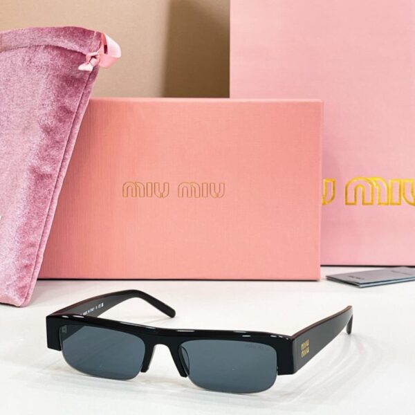 replica,schuhe,beste,kaufen,1:1,besten,seiten,Replik,turnschuhe,sneakers MIUMIU Sonnenbrille MODELL MU B07S(5DINII)