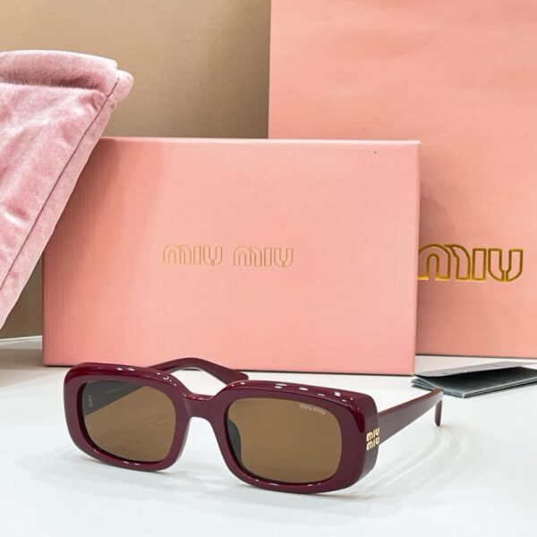 replica,schuhe,beste,kaufen,1:1,besten,seiten,Replik,turnschuhe,sneakers MIU MIU Sonnenbrille MODELL MU B13S (XZ45J1)