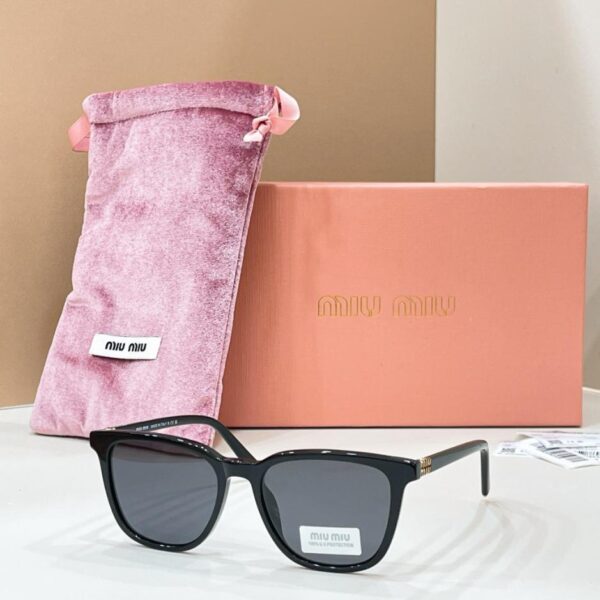 replica,schuhe,beste,kaufen,1:1,besten,seiten,Replik,turnschuhe,sneakers MIUMIU Sonnenbrille MODELL SMU B03(8IYC5F)