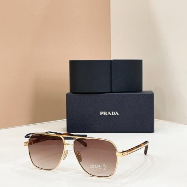 PRADA Sonnenbrille Modell PR 899 (05CMCW)