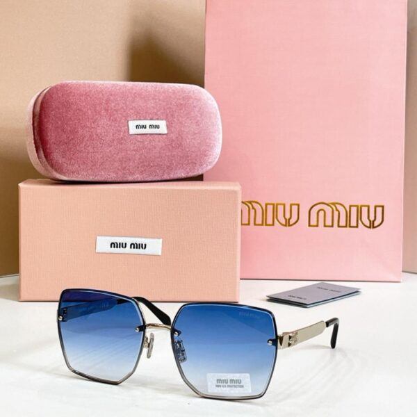 replica,schuhe,beste,kaufen,1:1,besten,seiten,Replik,turnschuhe,sneakers MIU MIU Brille MODELL SMUB56S (IKA6UE)