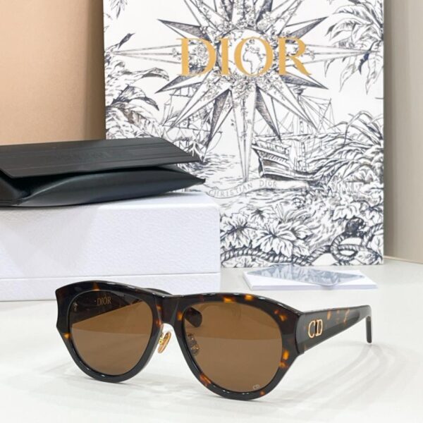 replica,schuhe,beste,kaufen,1:1,besten,seiten,Replik,turnschuhe,sneakers DIOR Brille, MODELL DIOR Brille, Glow A1F (YLON07)