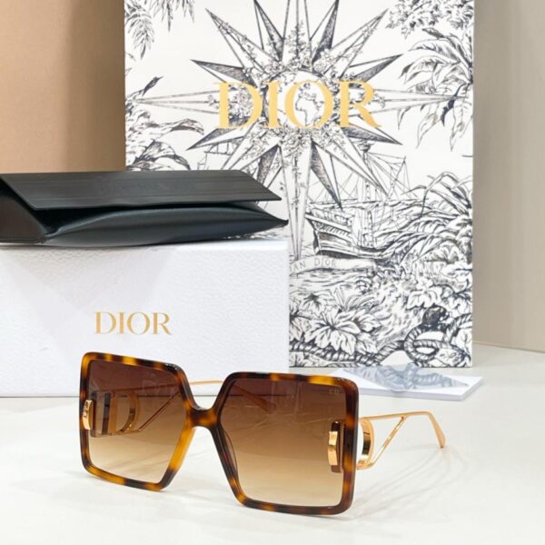 replica,schuhe,beste,kaufen,1:1,besten,seiten,Replik,turnschuhe,sneakers DIOR Sonnenbrille DSGTA46UCR (EXOI88)