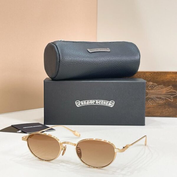 replica,schuhe,beste,kaufen,1:1,besten,seiten,Replik,turnschuhe,sneakers CHROME HEARTS Brille Modell CLITORIAL (Z9RA5R)