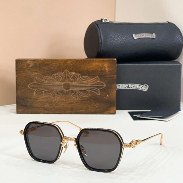 replica,schuhe,beste,kaufen,1:1,besten,seiten,Replik,turnschuhe,sneakers CHROME HEARTS Brille Modell Danger Zone (7BQZ6L)