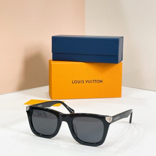 LOUIS VUITTON Brillenmodelle Z3231U, Z3266U, Z3158U, Z3192U, Z3269U (J8DOUD)