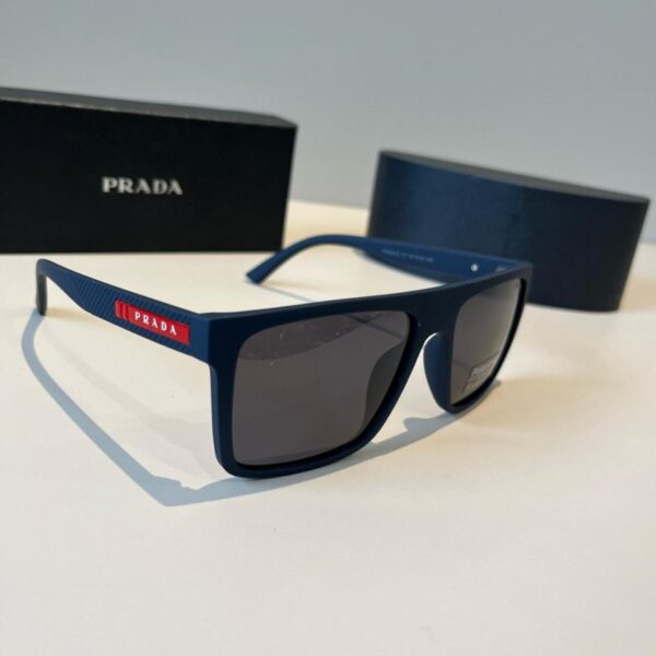 replica,schuhe,beste,kaufen,1:1,besten,seiten,Replik,turnschuhe,sneakers PRADA Sonnenbrille: Pradas meistverkauftes Modell, WB 1959, der angesagteste Style dieses Jahres (MQZ3NH).